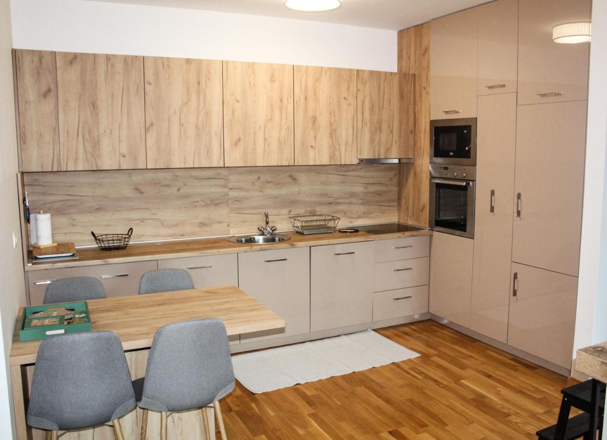 Bright, Modern & Cozy Apartment 图兹拉 外观 照片